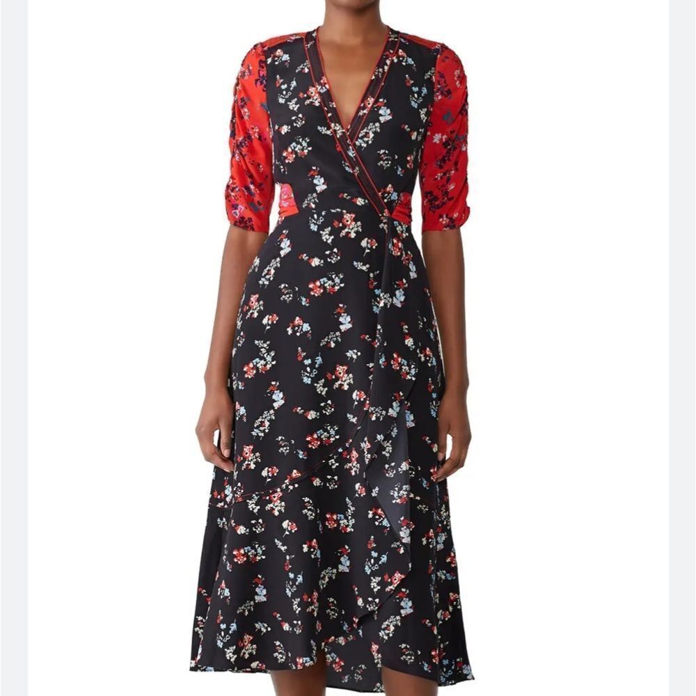 Tanya Taylor
Floral Clusters Blaire Dress